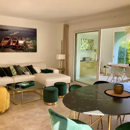 Holiday home *les Restanques Maison Des Chenes 3 Chambres* *