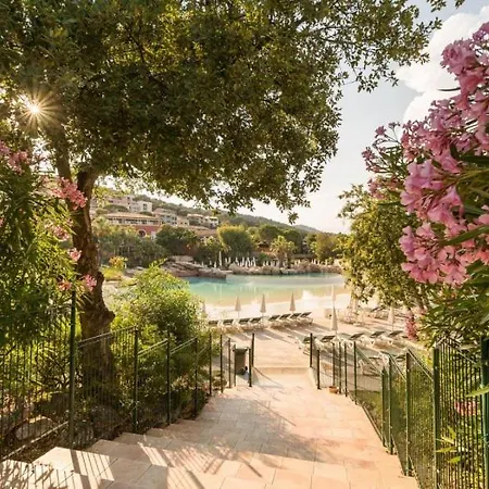 *les Restanques Maison Des Chenes 3 Chambres* * Grimaud